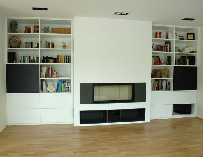 Bücherwand in MDF weiß lackiert