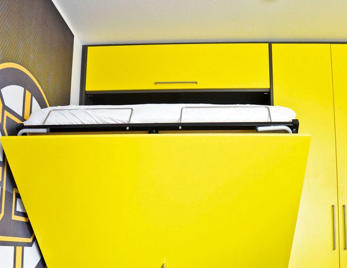 Bettlift für einliegende Front, mit Gasdruckfeder