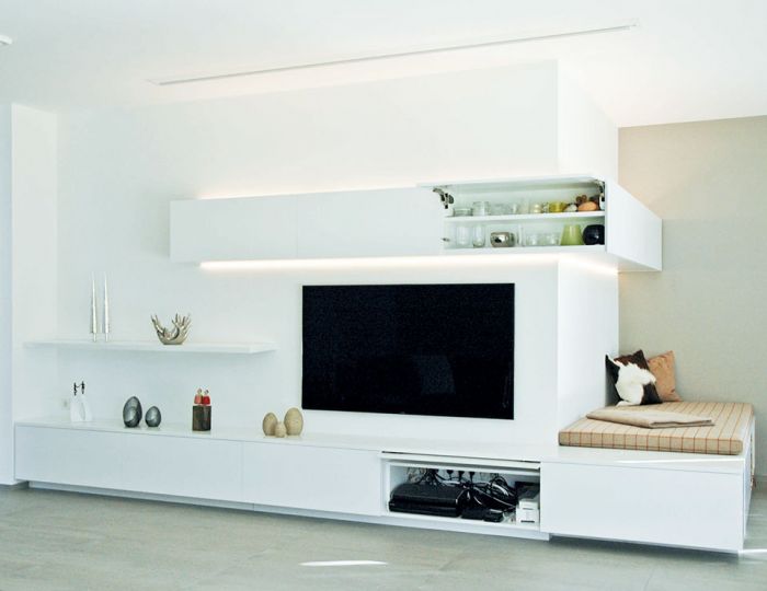 Sideboard in MDF weiß lackiert