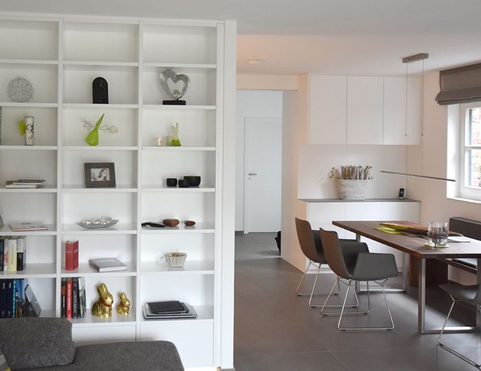 Bücherwand in MDF