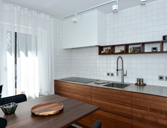 Arbeitsplatte aus Edelstahl mit integriertem Becken von Blanco