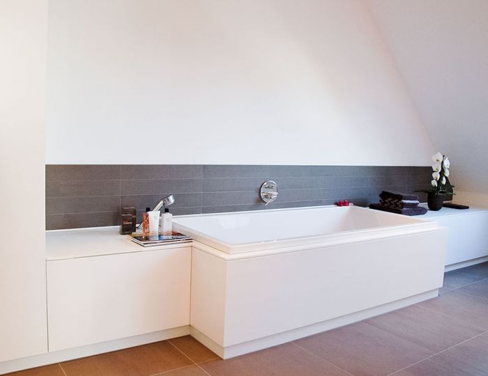 Badewanne in Lowboard integriert